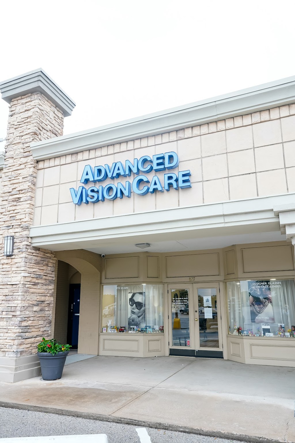 Advanced Vision Care Of North Arlington | 827 E Lamar Blvd, Arlington, TX 76011, USA | Phone: (817) 275-0655