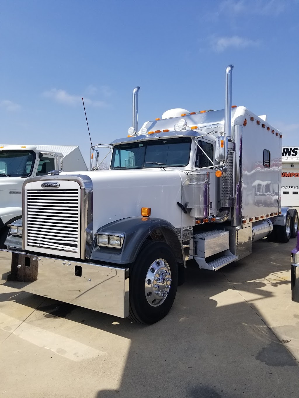 Damiron Truck Center/ CHROME WAREHOUSE | 6575 Old U.S. 27, Fremont, IN 46737, USA | Phone: (260) 833-9344