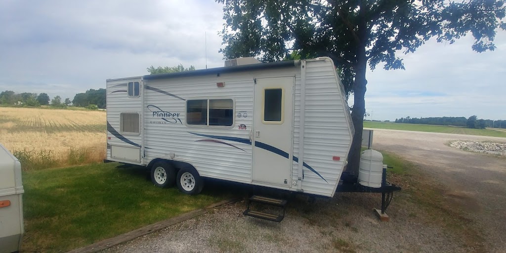 Cozy Camper Rentals Inc. | 7047 Giardini Sr Rd, Cottam, ON N0R 1B0, Canada | Phone: (519) 919-7062