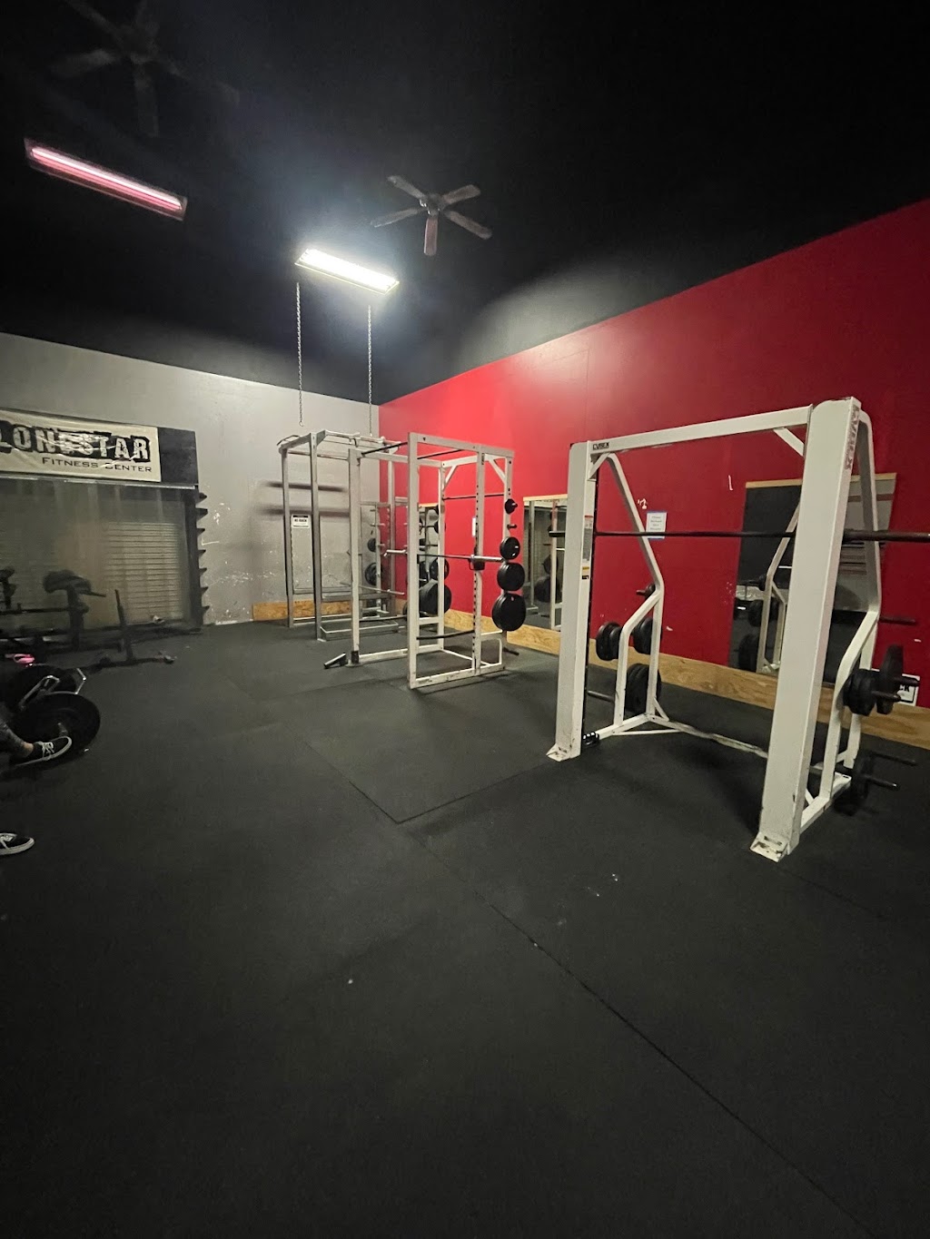 Lone Star Fitness Center | 2405 Yorkstown Dr, Ennis, TX 75119, USA | Phone: (469) 881-1919