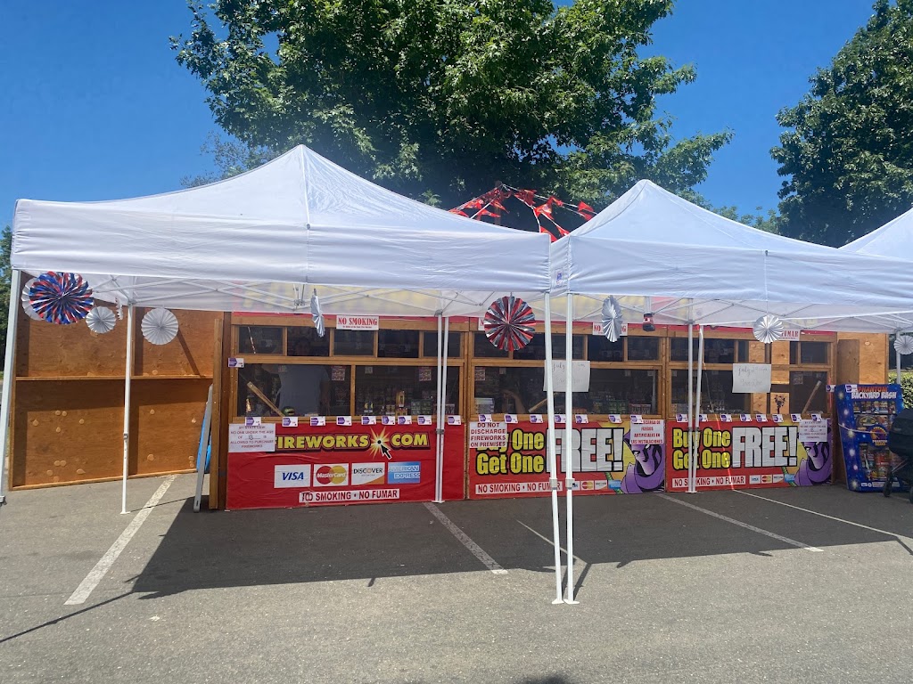 Phantom Fireworks Stand | 3547 Bradshaw Rd, Sacramento, CA 95827, USA | Phone: (916) 952-5413