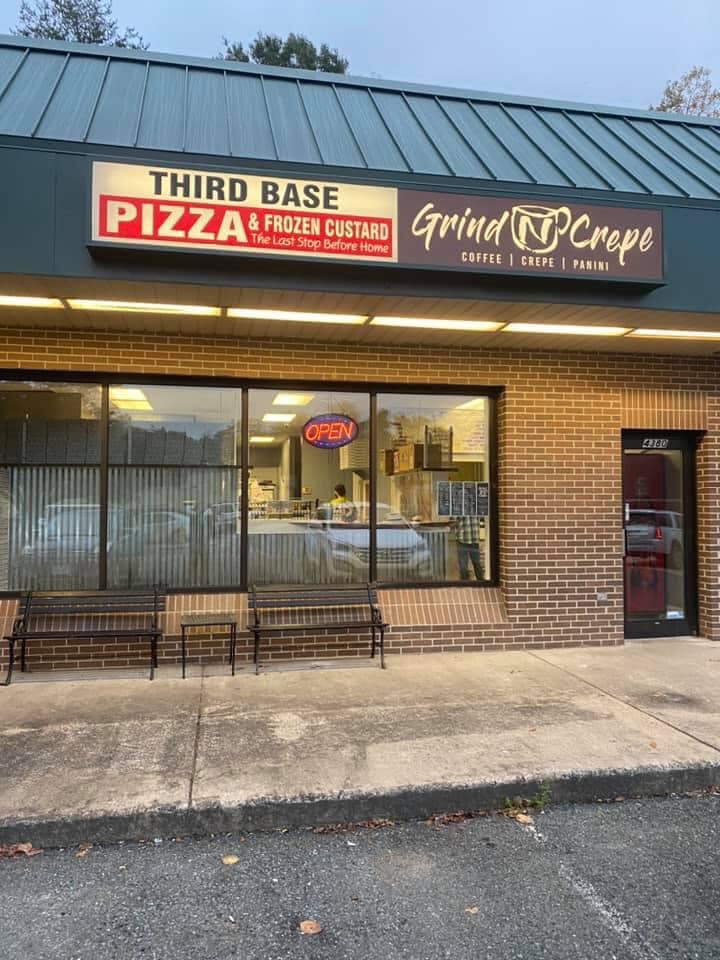 Third Base of Montclair | 4380 Kevin Walker Dr, Montclair, VA 22025, USA | Phone: (571) 285-1159