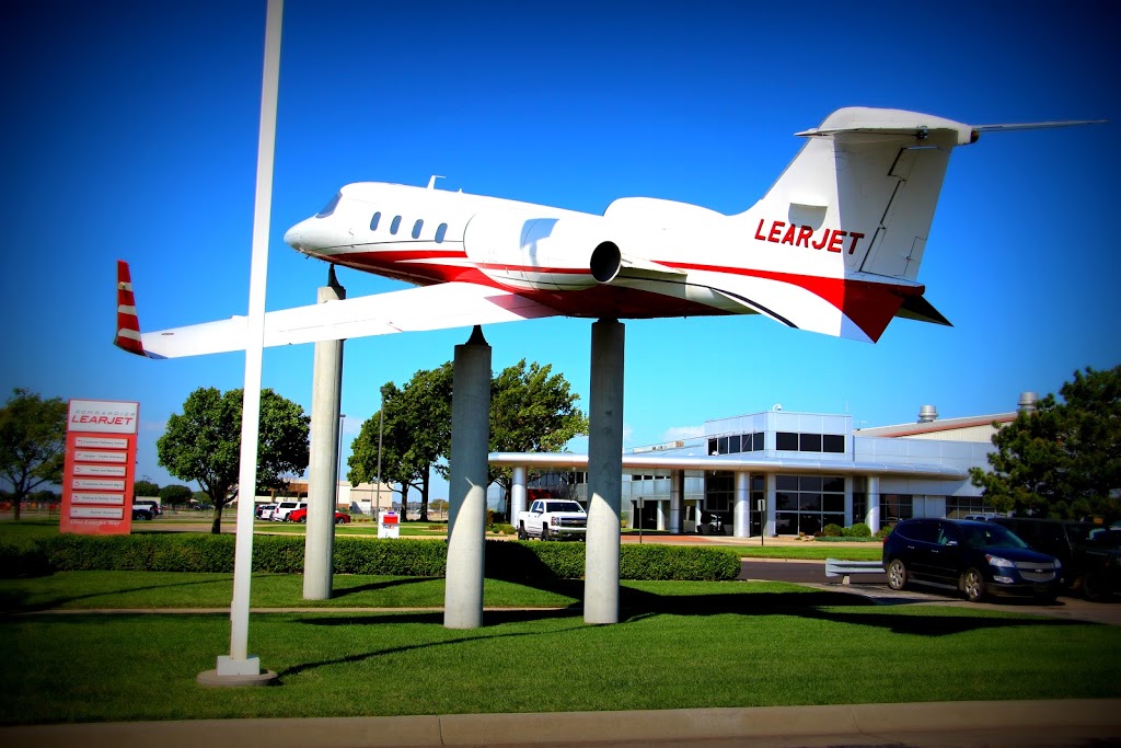 Bombardier Learjet Employees Club | 1 Learjet Way Building 4a, Wichita, KS 67209, USA | Phone: (316) 946-2394