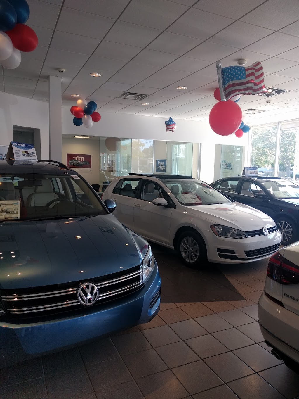 Platinum Volkswagen - Sales | 340 W Old Country Rd, Hicksville, NY 11801, USA | Phone: (516) 942-7300