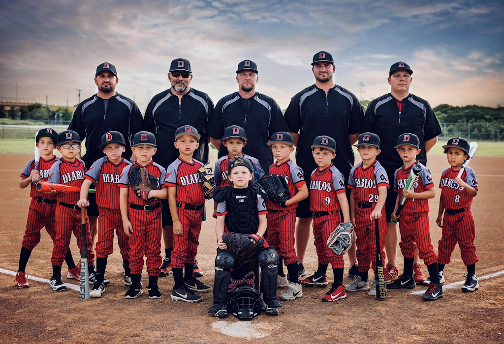 Xsports | 7017 John W. Carpenter Fwy, Dallas, TX 75247, USA | Phone: (972) 777-4158