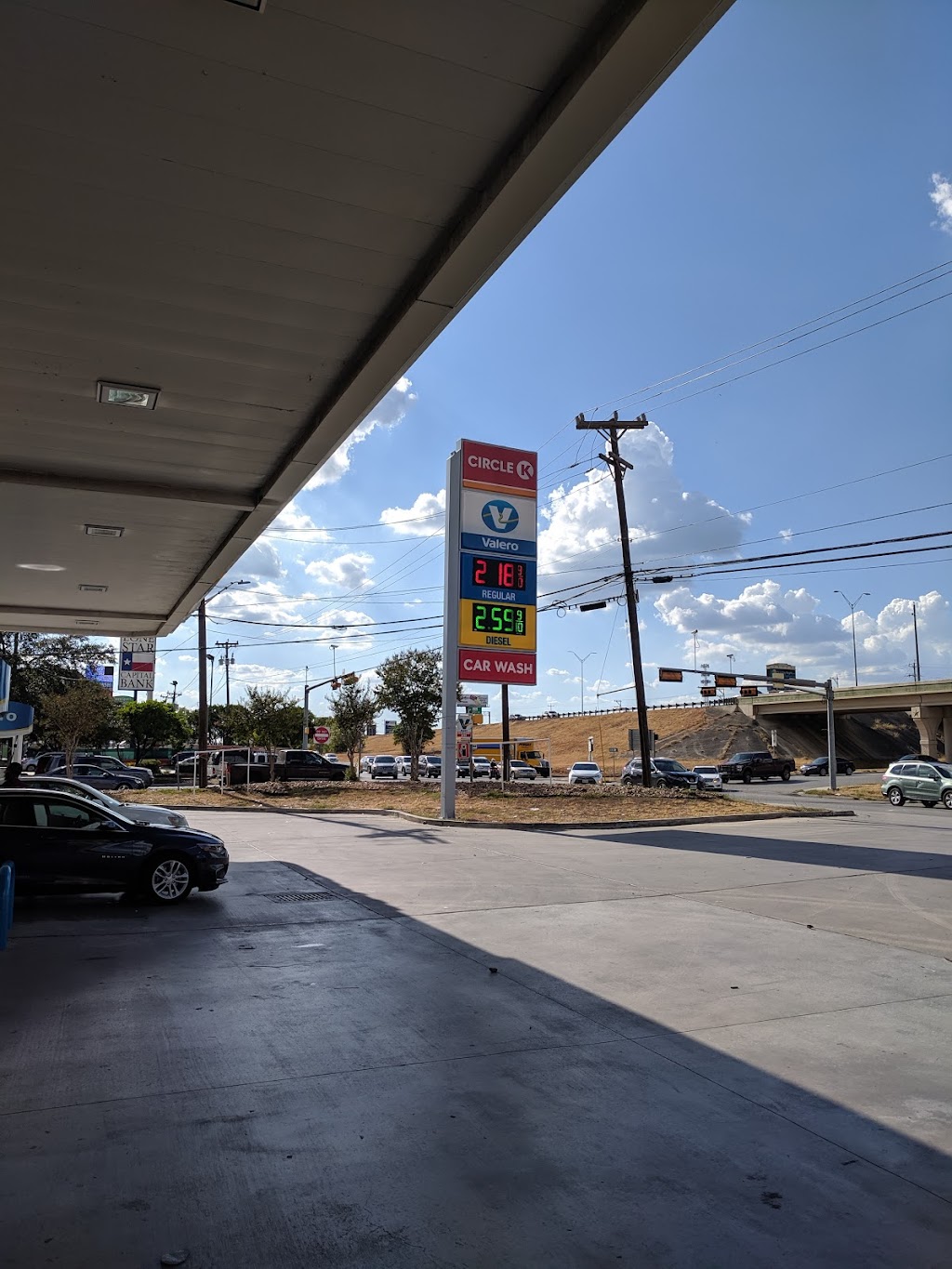 Valero | 250 N LOOP 1604 E HOLLYWOOD PARK, San Antonio, TX 78248, USA | Phone: (210) 345-2000