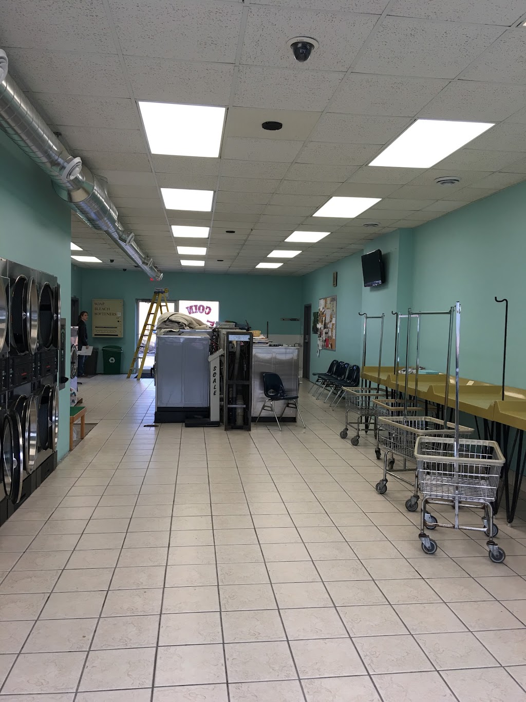 Orono Coin Laundry | 2160 Wayzata Blvd, Long Lake, MN 55356 | Phone: (952) 476-6789