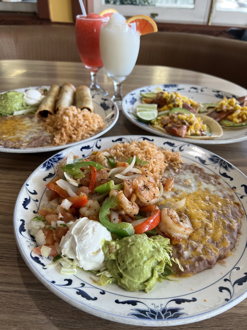 El Cerrito | 325 Sharon Park Dr B4, Menlo Park, CA 94025, USA | Phone: (650) 854-7300