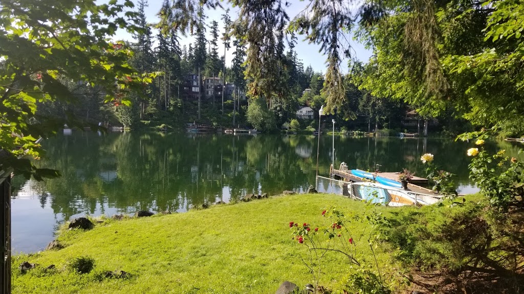 Lindas By The Lake Bed & Breakfast | 25616 Lake Wilderness Ln SE, Maple Valley, WA 98038, USA | Phone: (425) 432-0245