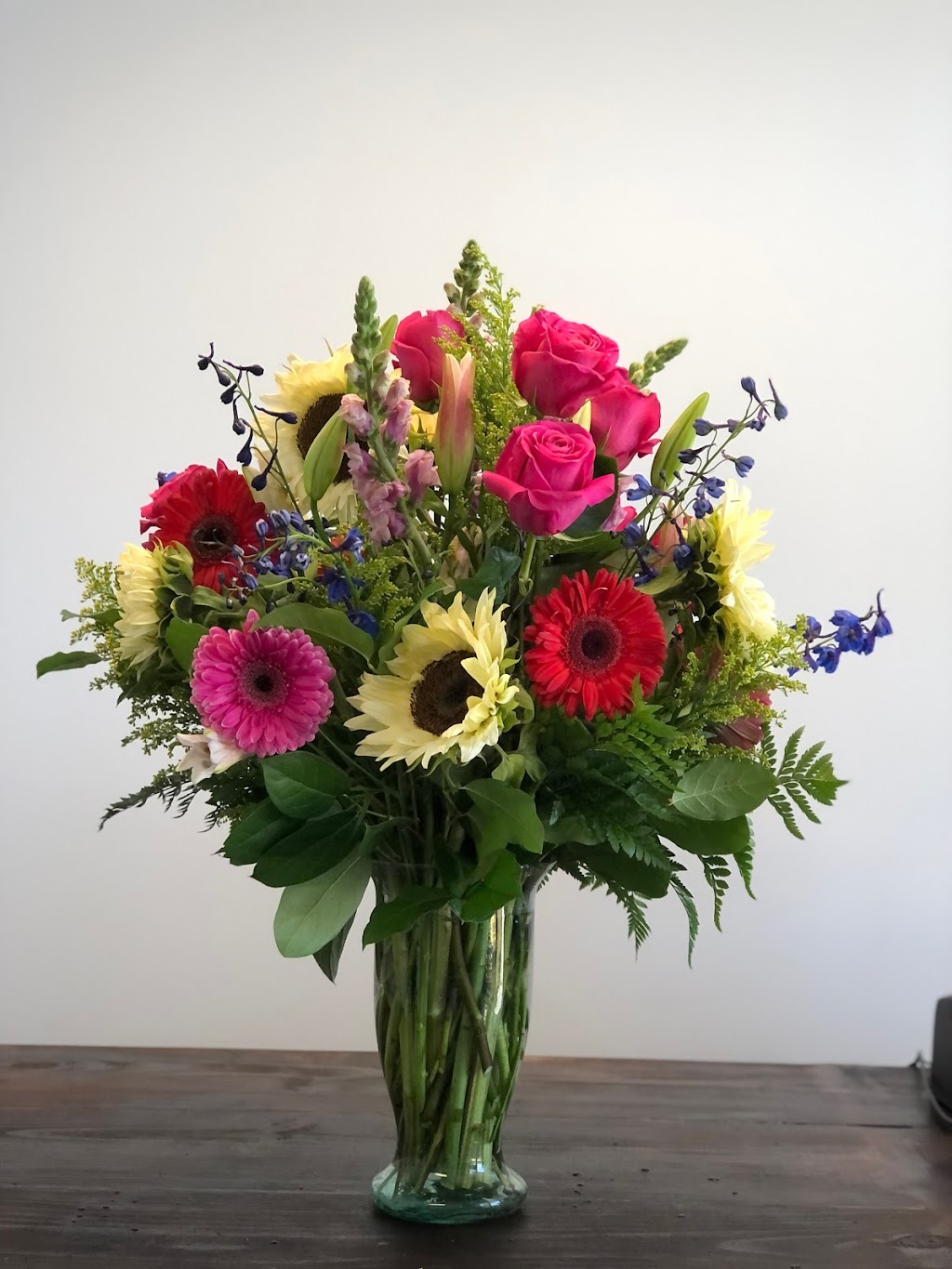 Susanas Flowers | 702 S Persimmon St Suite 1B, Tomball, TX 77375, USA | Phone: (832) 559-7334