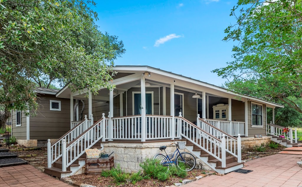 BellaVida Haus | 2905 Overview Dr, New Braunfels, TX 78132, USA | Phone: (512) 629-2625