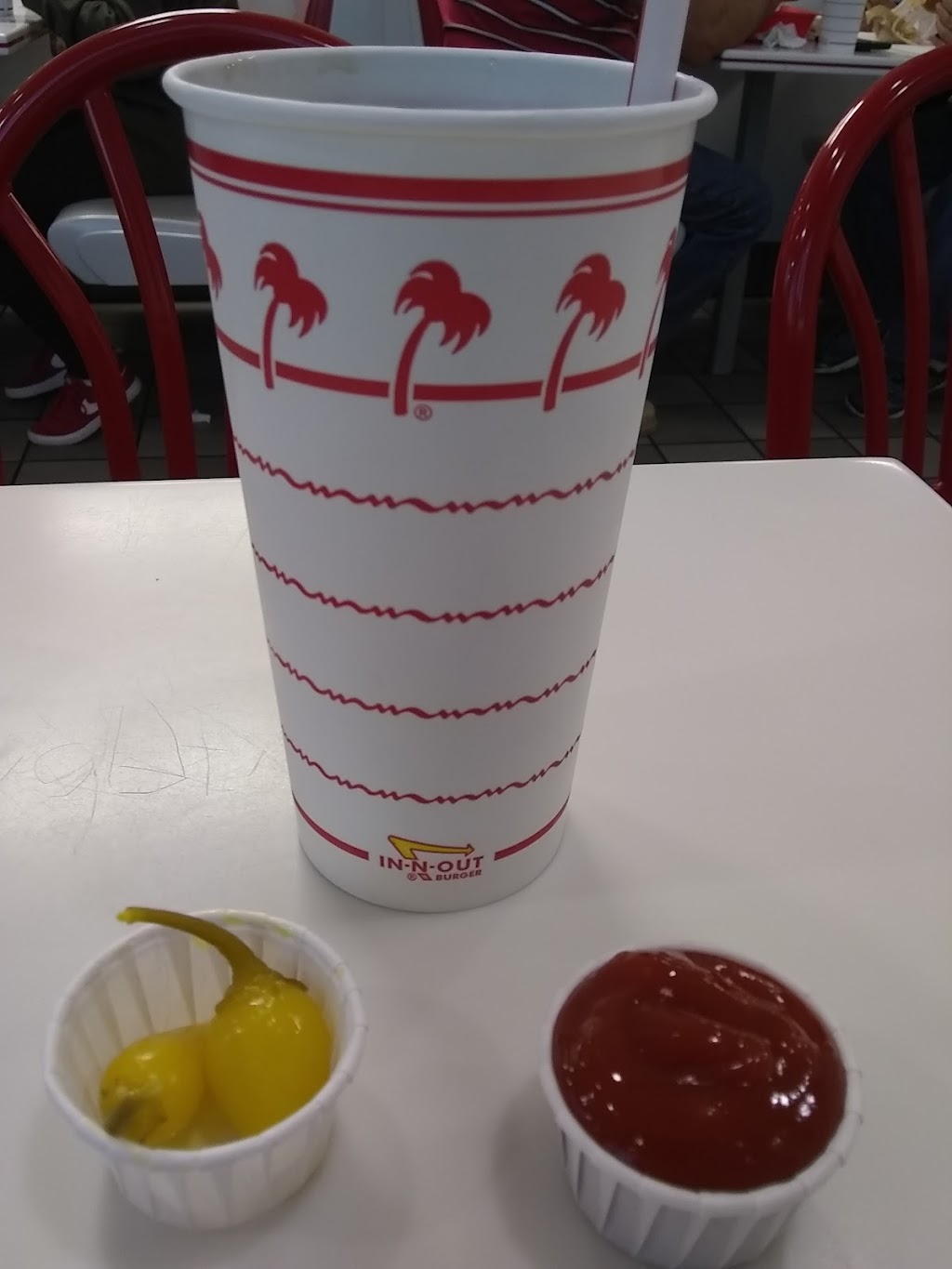 In-N-Out Burger | 2010 Hacienda Dr, Vista, CA 92081, USA | Phone: (800) 786-1000