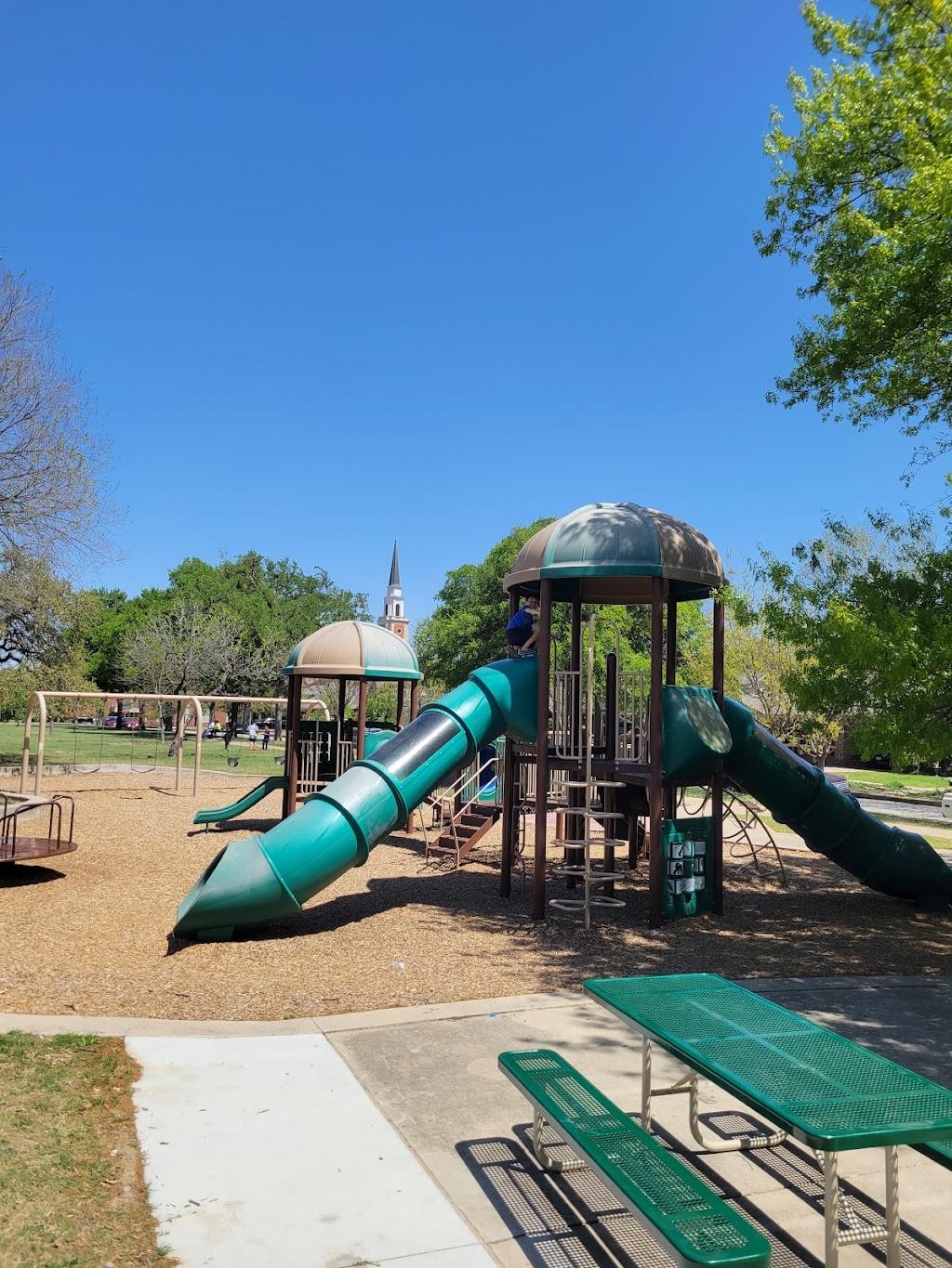Capps Park | 907 W Berry St, Fort Worth, TX 76110, USA | Phone: (817) 392-5700