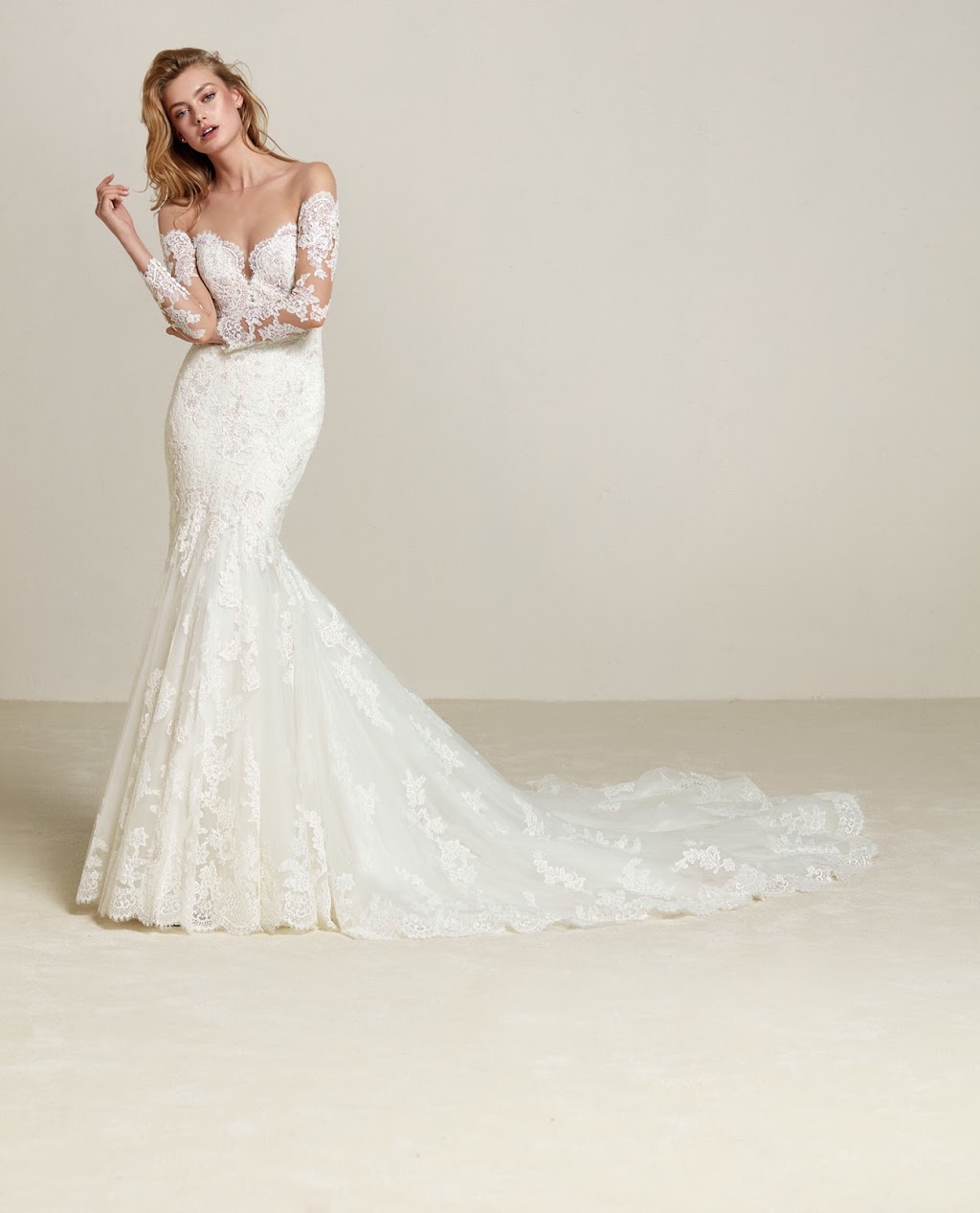 bridal outlet by dantella | 710 S Brookhurst St suite v, Anaheim, CA 92804, USA | Phone: (714) 706-2007