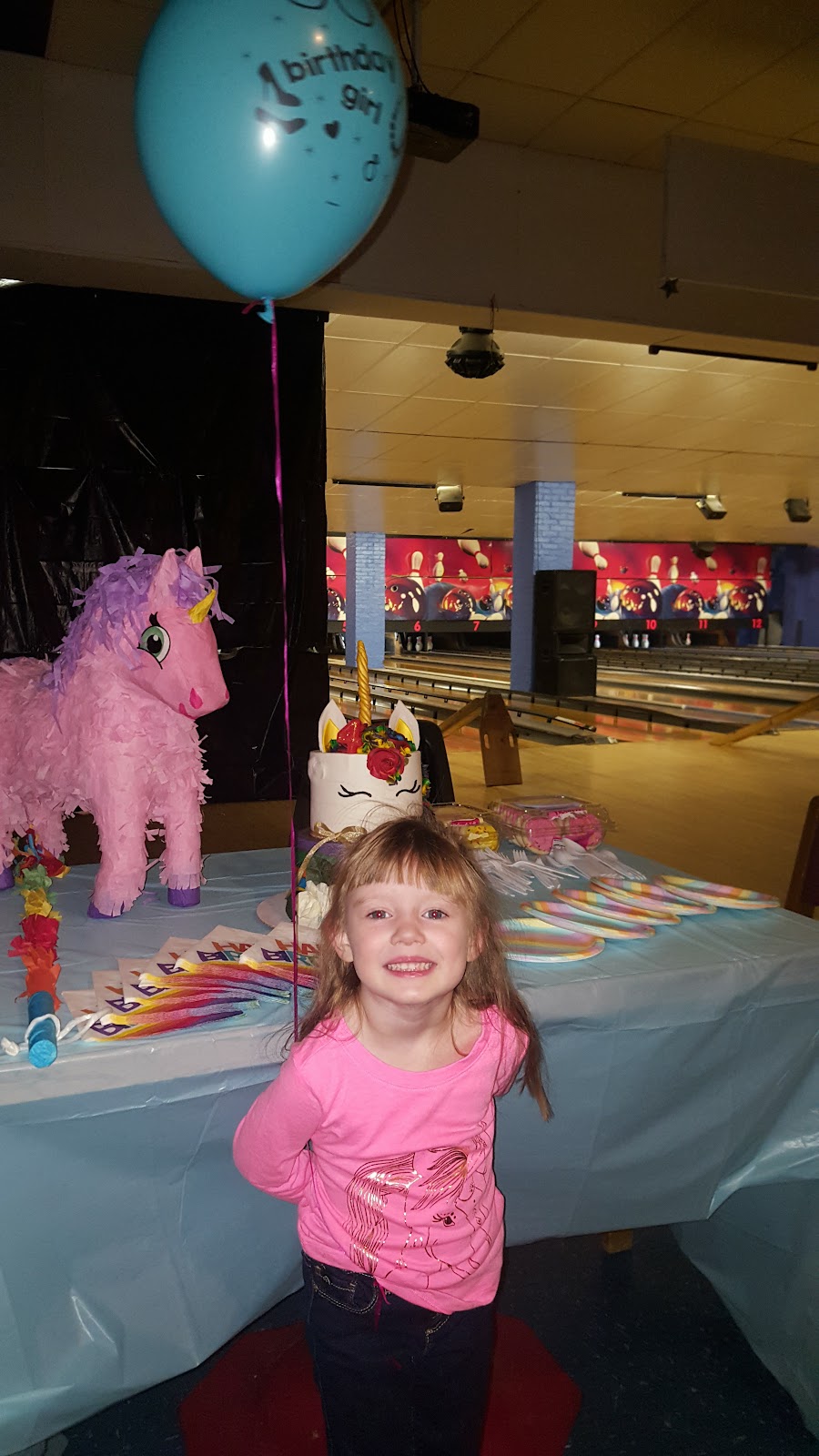 Main Street Bowl | 707 W Main St, Henryetta, OK 74437, USA | Phone: (918) 752-7520