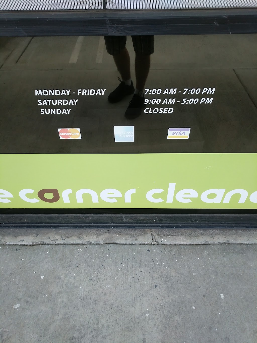 Corner Cleaners | 140 E 19th St, Costa Mesa, CA 92627, USA | Phone: (949) 642-7668