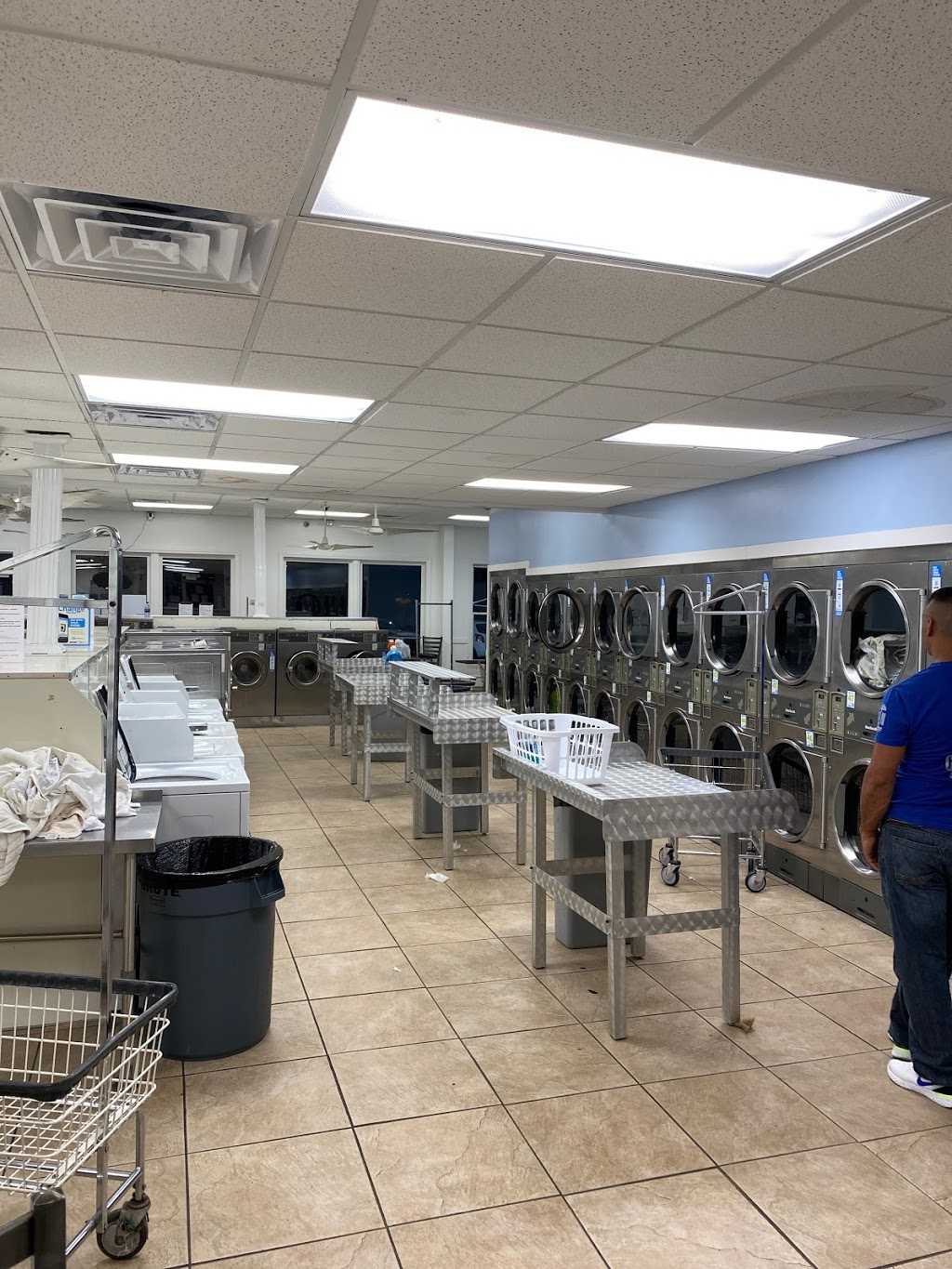 Double Bubbles Coin Laundry | 3662 Chamblee Tucker Rd #6, Atlanta, GA 30341 | Phone: (404) 567-0523