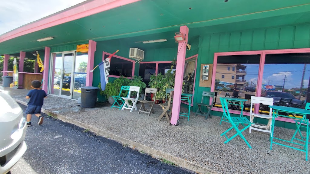 The Crazy Cajun Seafood Restaurant | 303 Beach St, Port Aransas, TX 78373, USA | Phone: (361) 749-5069