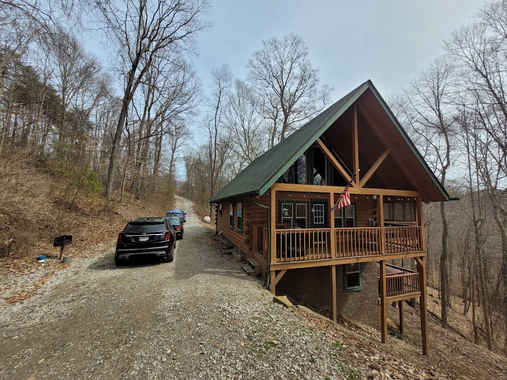 Chickadee Cabin (#4) - Premier Cabin Rentals | 4455 Sullivan Rd SE, Sugar Grove, OH 43155, USA | Phone: (740) 380-3242