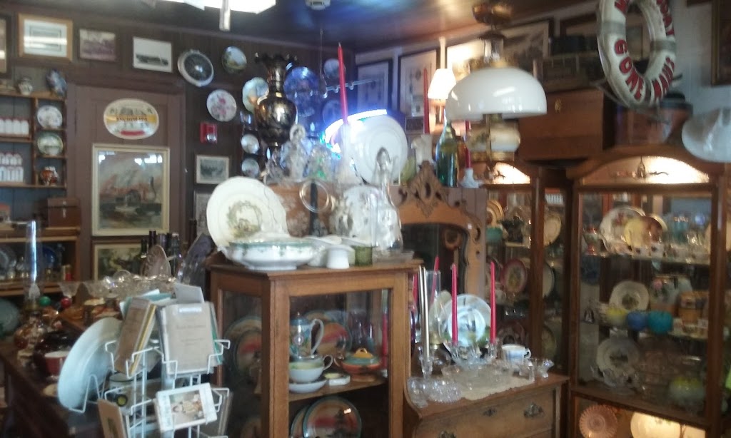 Primrose Lane Antiques | 182 S C St, Virginia City, NV 89440, USA | Phone: (775) 847-0775