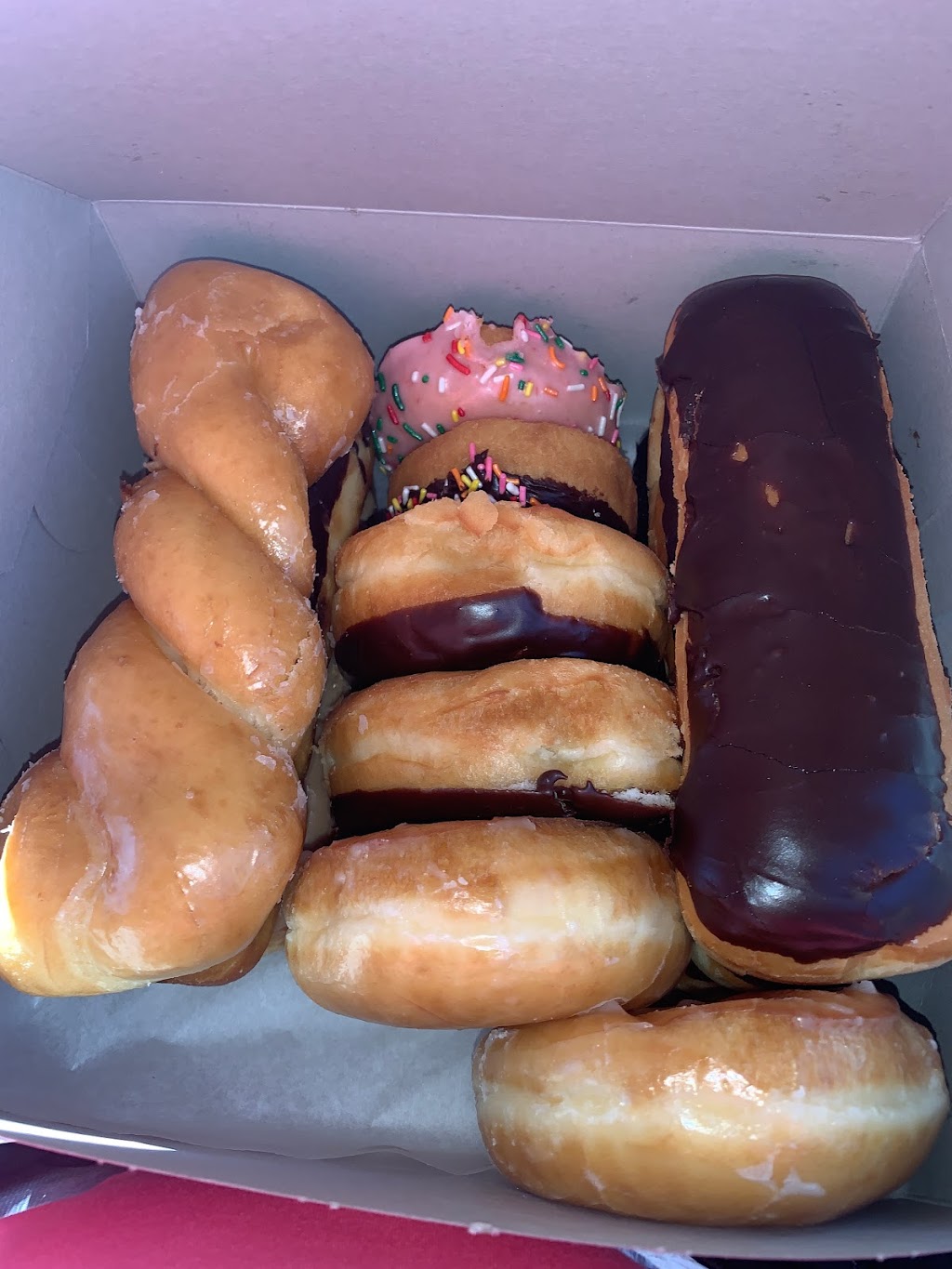 Doughnuts To Go | 1145 11th St, Reedley, CA 93654, USA | Phone: (559) 638-3282