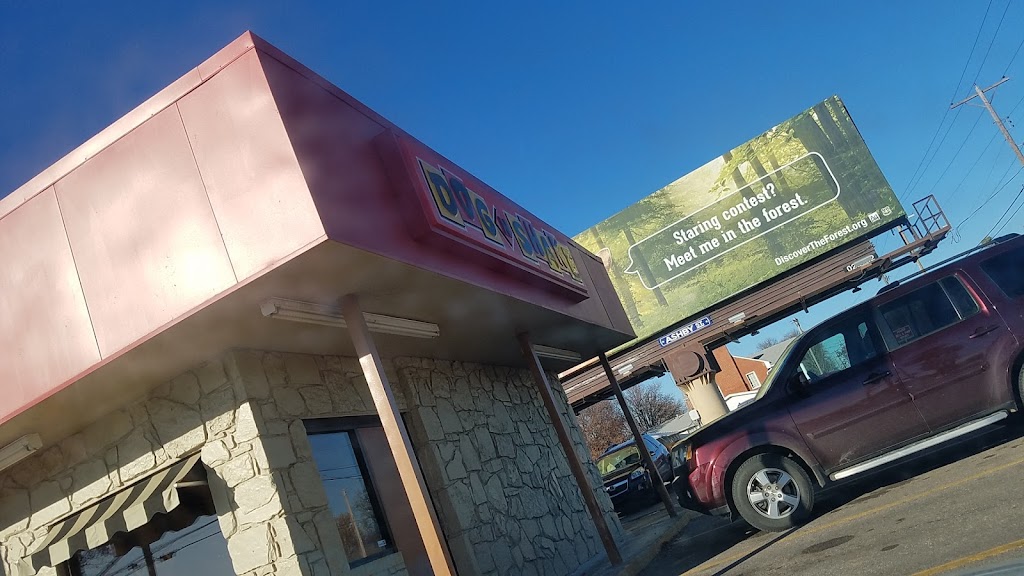 Dog-N-Shake | 8800 W Maple St, Wichita, KS 67209, USA | Phone: (316) 722-3971