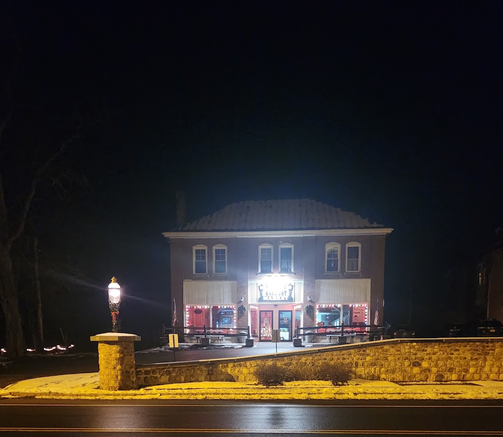 Wyoming Gaslight Market | 8 S Academy St, Wyoming, NY 14591, USA | Phone: (585) 495-6800