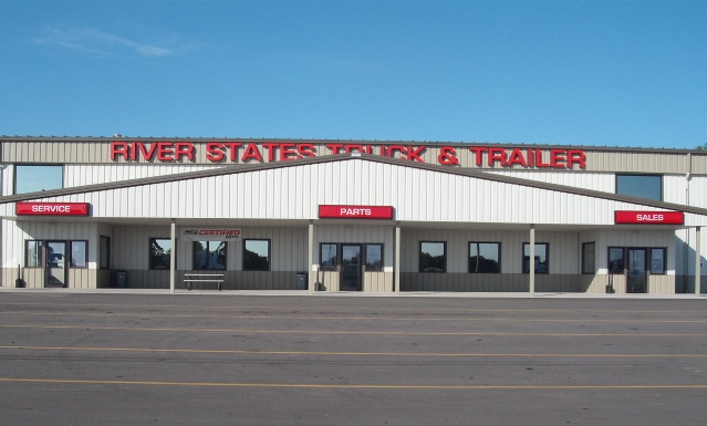 River States Truck and Trailer | 690 Starr Ln, Roberts, WI 54023, USA | Phone: (715) 749-3100