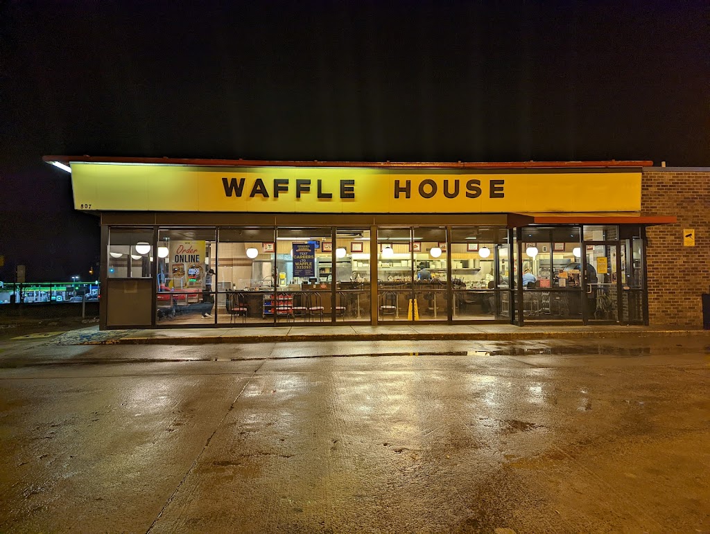 Waffle House #785 | 807 E Harden St, Graham, NC 27253, USA | Phone: (336) 570-0089