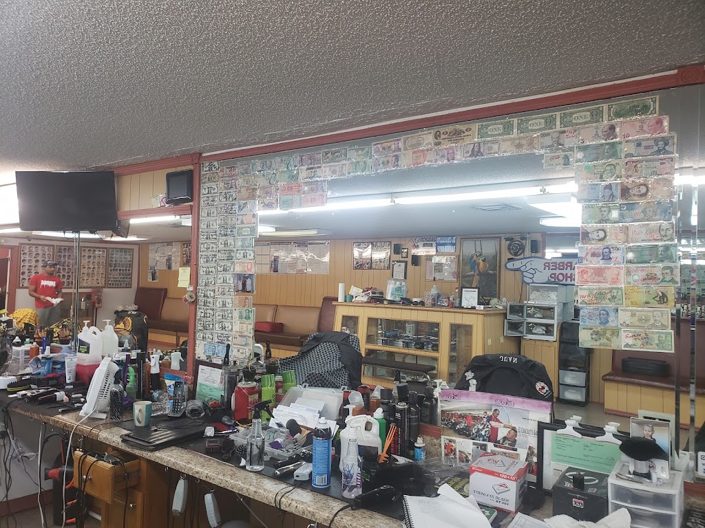 Chacalito Barbershop | 743 N Wabash Ave, Lakeland, FL 33815, USA | Phone: (863) 937-9759