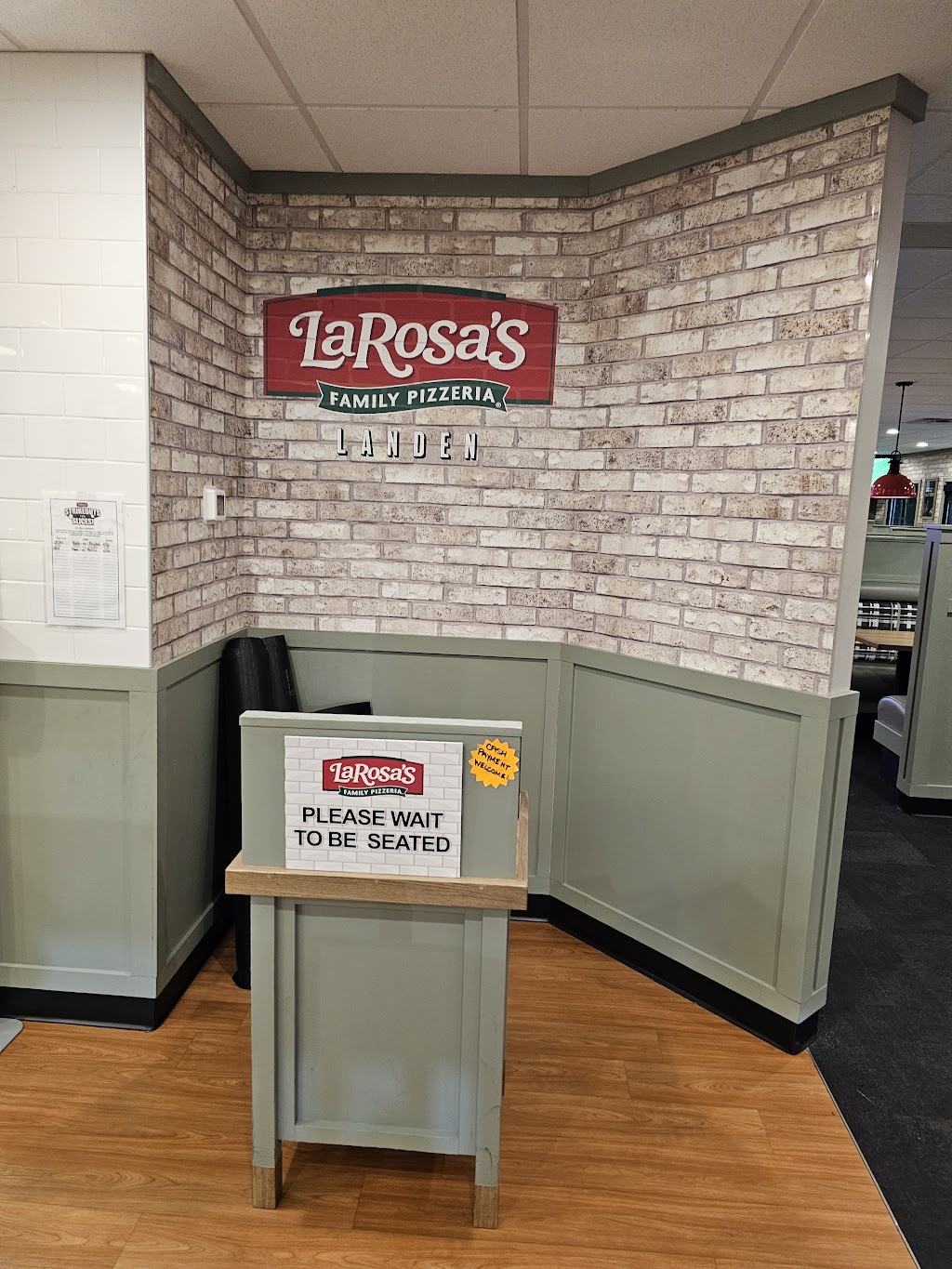 LaRosas Pizza Landen | 3123 US-22, Maineville, OH 45039, USA | Phone: (513) 347-1111