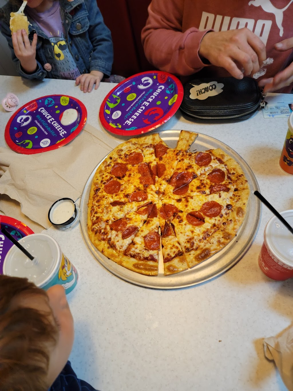 Chuck E. Cheese | 42001 Ford Rd, Canton, MI 48187, USA | Phone: (734) 981-0333