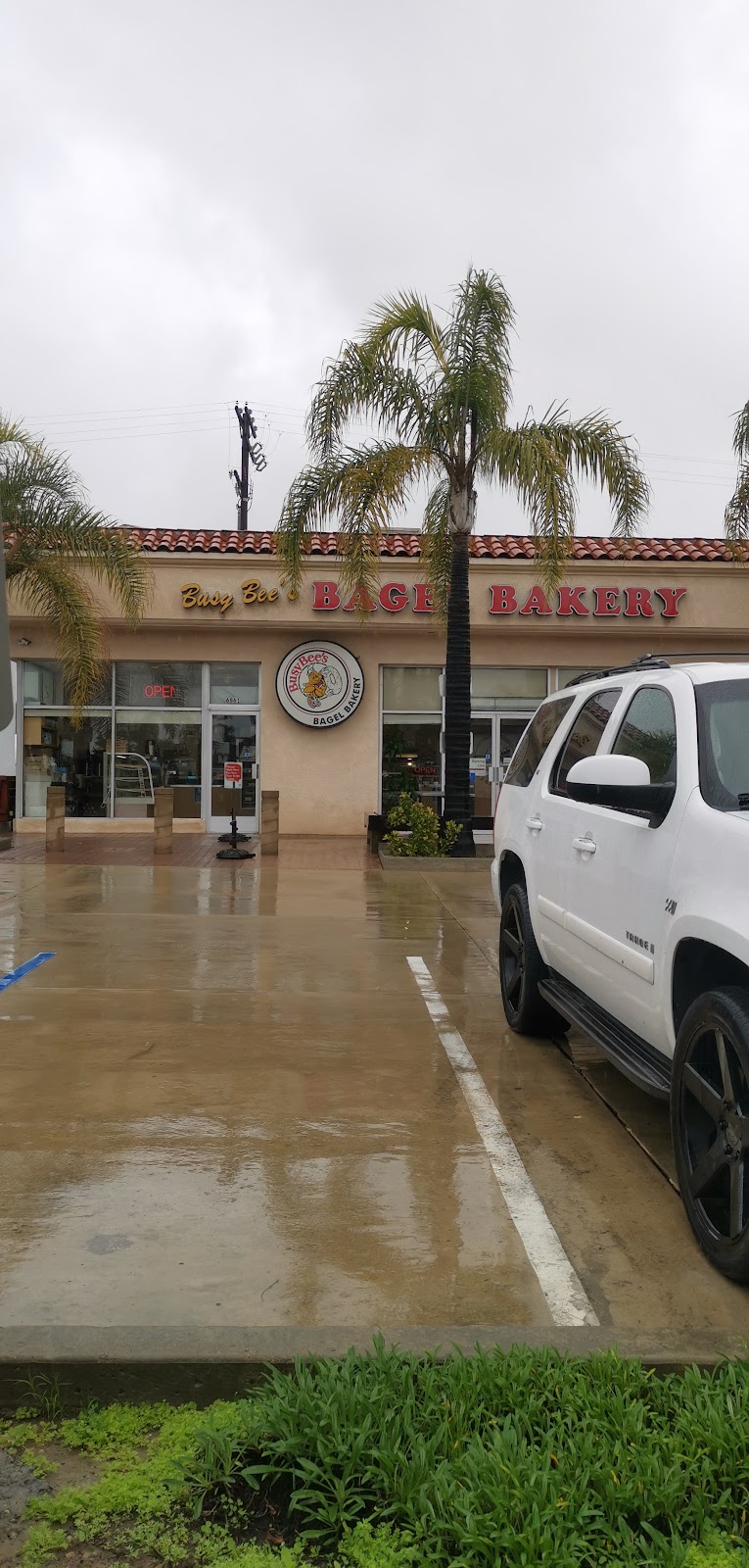 Busy Bees Bagel Bakery | 6861 La Jolla Blvd, La Jolla, CA 92037, USA | Phone: (858) 456-2738