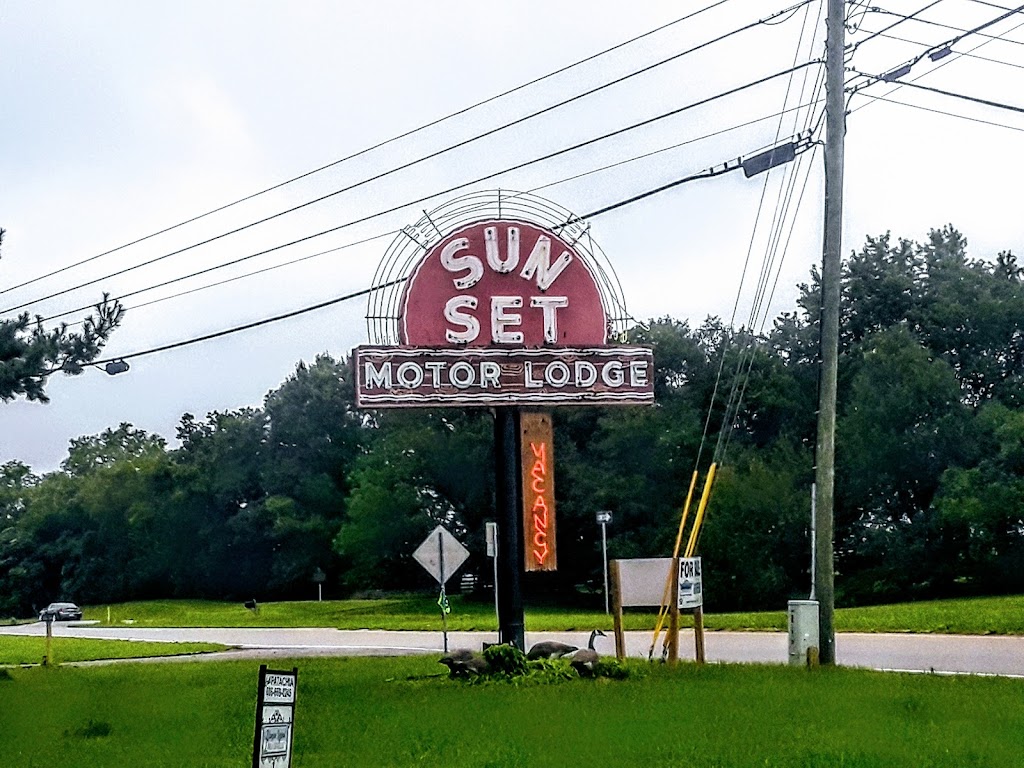 Sunset Motor Lodge | 915 Danville Ave, Stanford, KY 40484, USA | Phone: (606) 365-0011