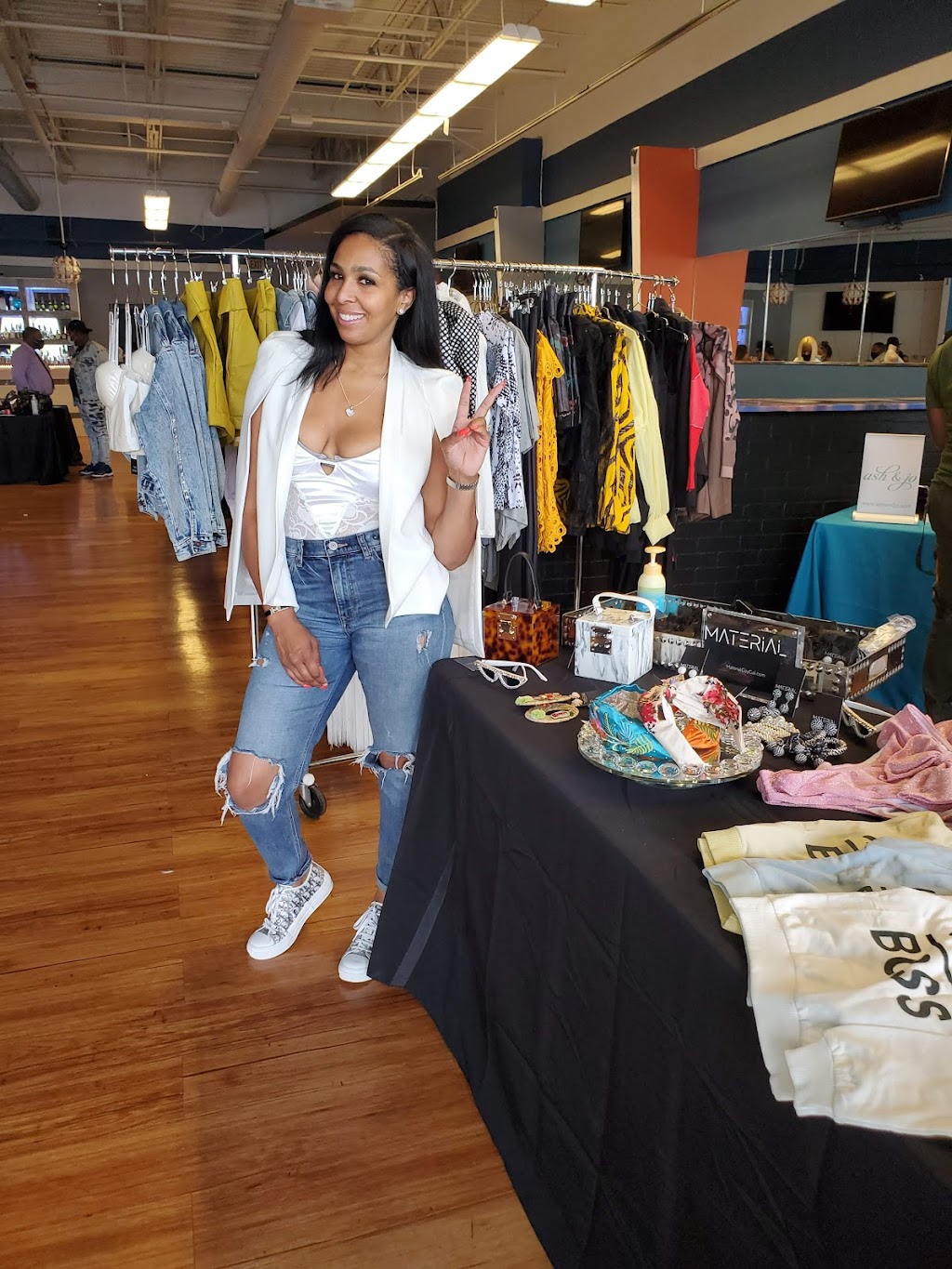 Sportz Channels | 13053 S Ashland Ave, Calumet Park, IL 60827, USA | Phone: (312) 539-8395