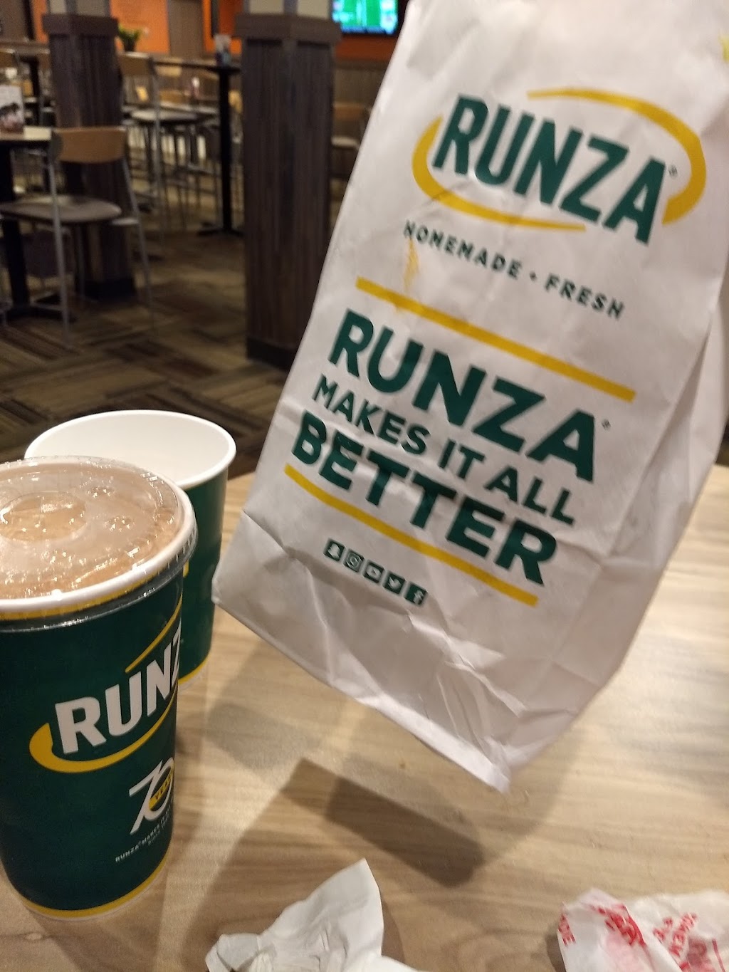 Runza Restaurant | 13535 Q St, Omaha, NE 68137, USA | Phone: (402) 895-0803