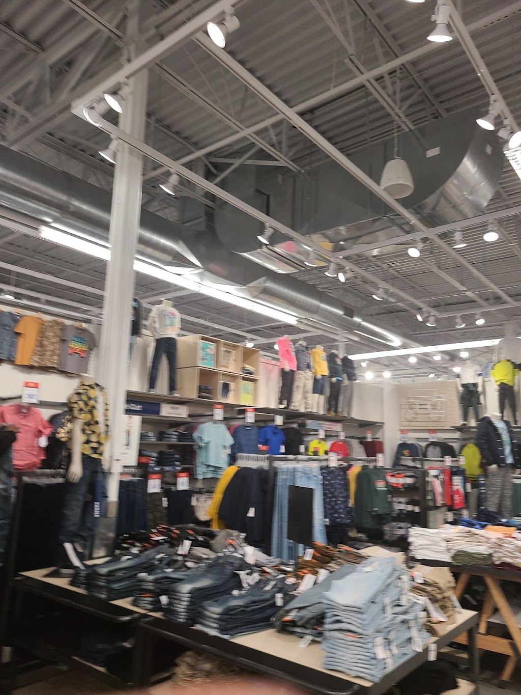 Old Navy | 4266 Kent Rd, Stow, OH 44224 | Phone: (330) 686-5140