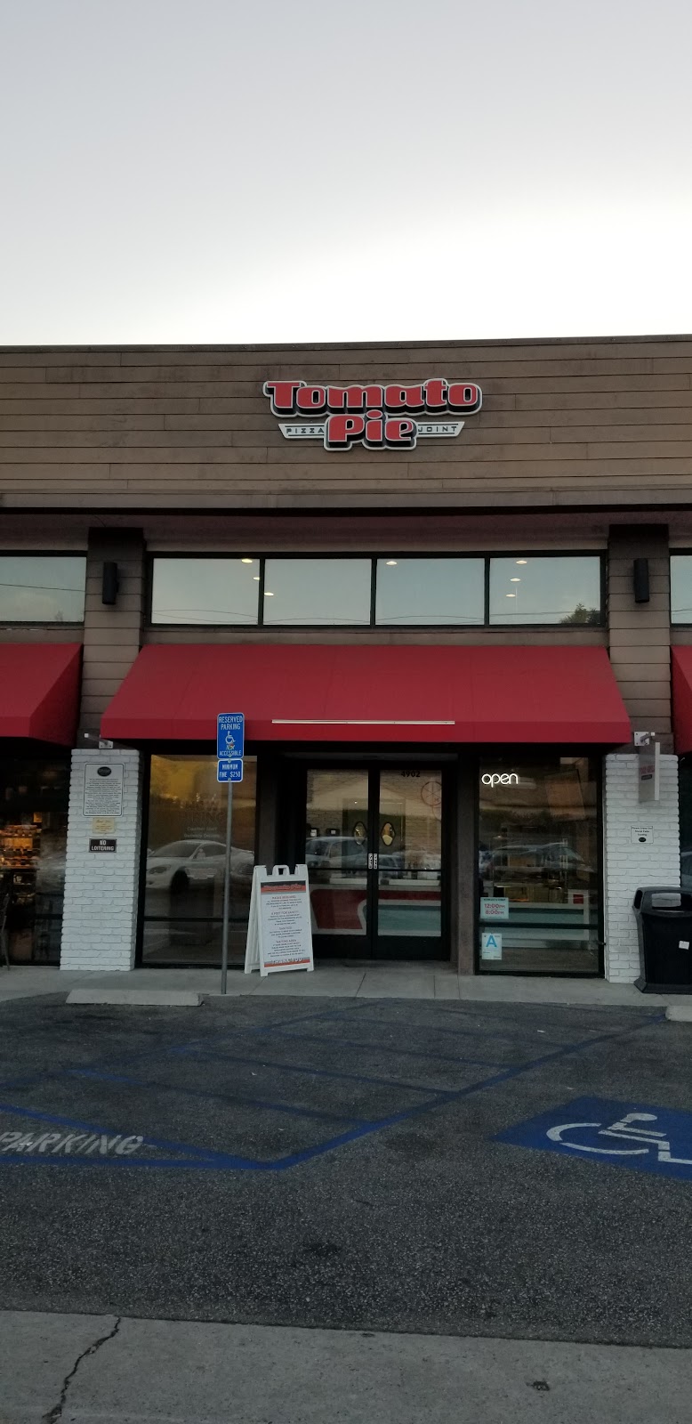 Tomato Pie Pizza Joint | 4902 Topanga Canyon Blvd, Woodland Hills, CA 91364 | Phone: (747) 888-9400