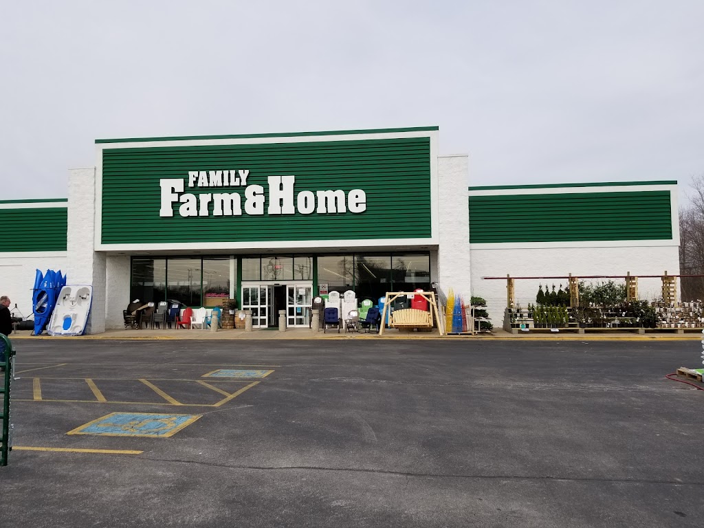 Family Farm & Home | 1080 S Main St, Bowling Green, OH 43402, USA | Phone: (419) 352-5855