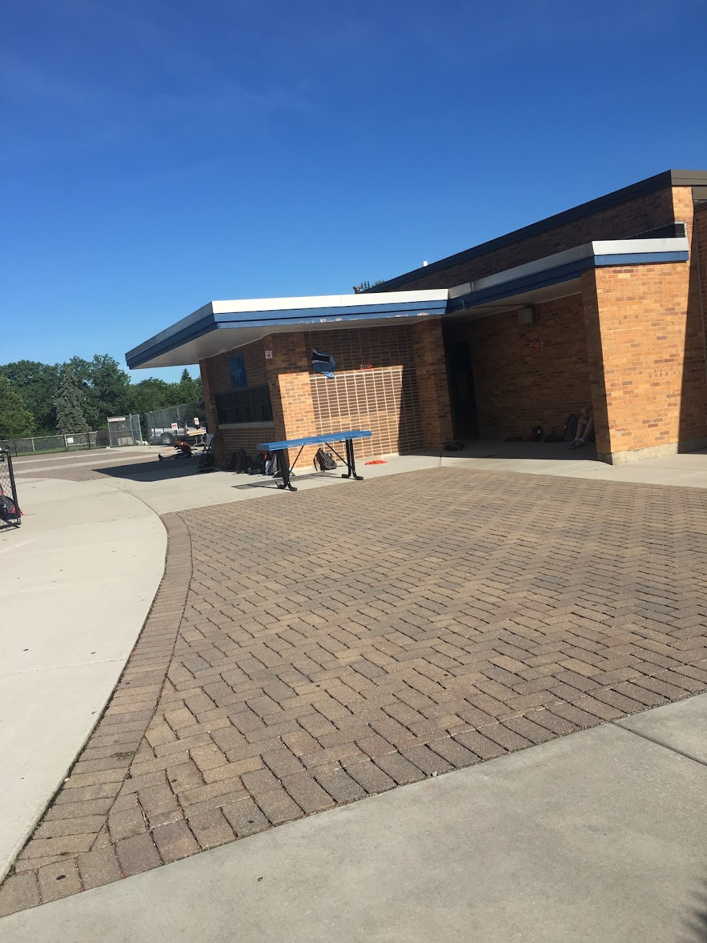 Downers Grove South High School | 1436 Norfolk St, Downers Grove, IL 60516, USA | Phone: (630) 795-8500