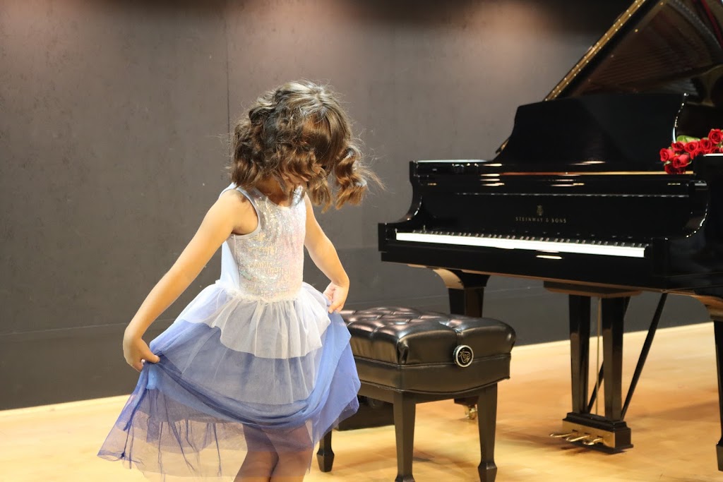 Aliso Viejo Piano Lessons by Irina Fennessy | Wood canyon, Aliso Viejo, CA 92656, USA | Phone: (949) 637-0795