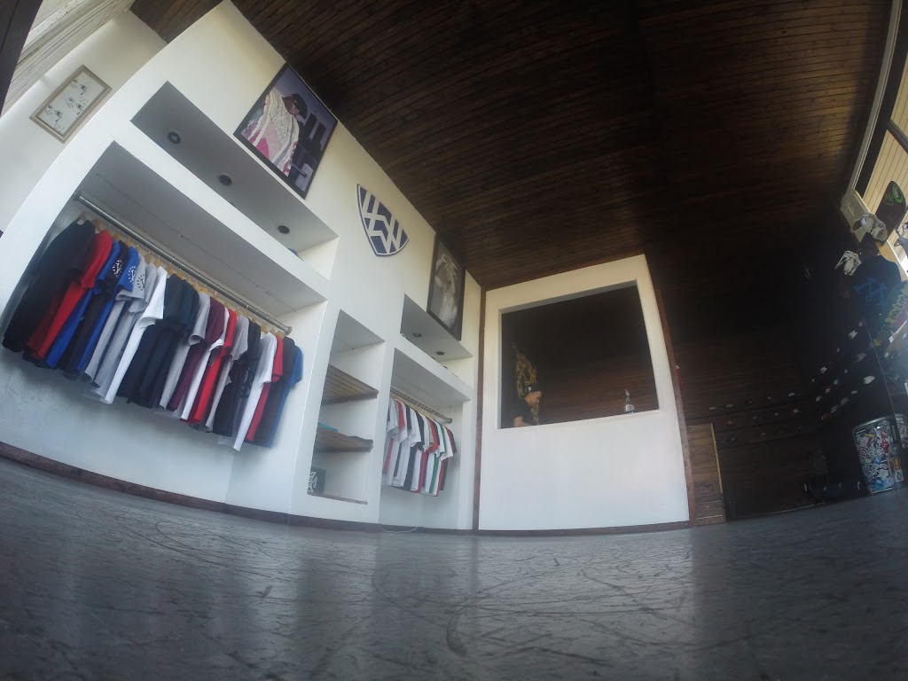 The West Wing | 1738 W Willow St, Long Beach, CA 90810, USA | Phone: (562) 981-4342