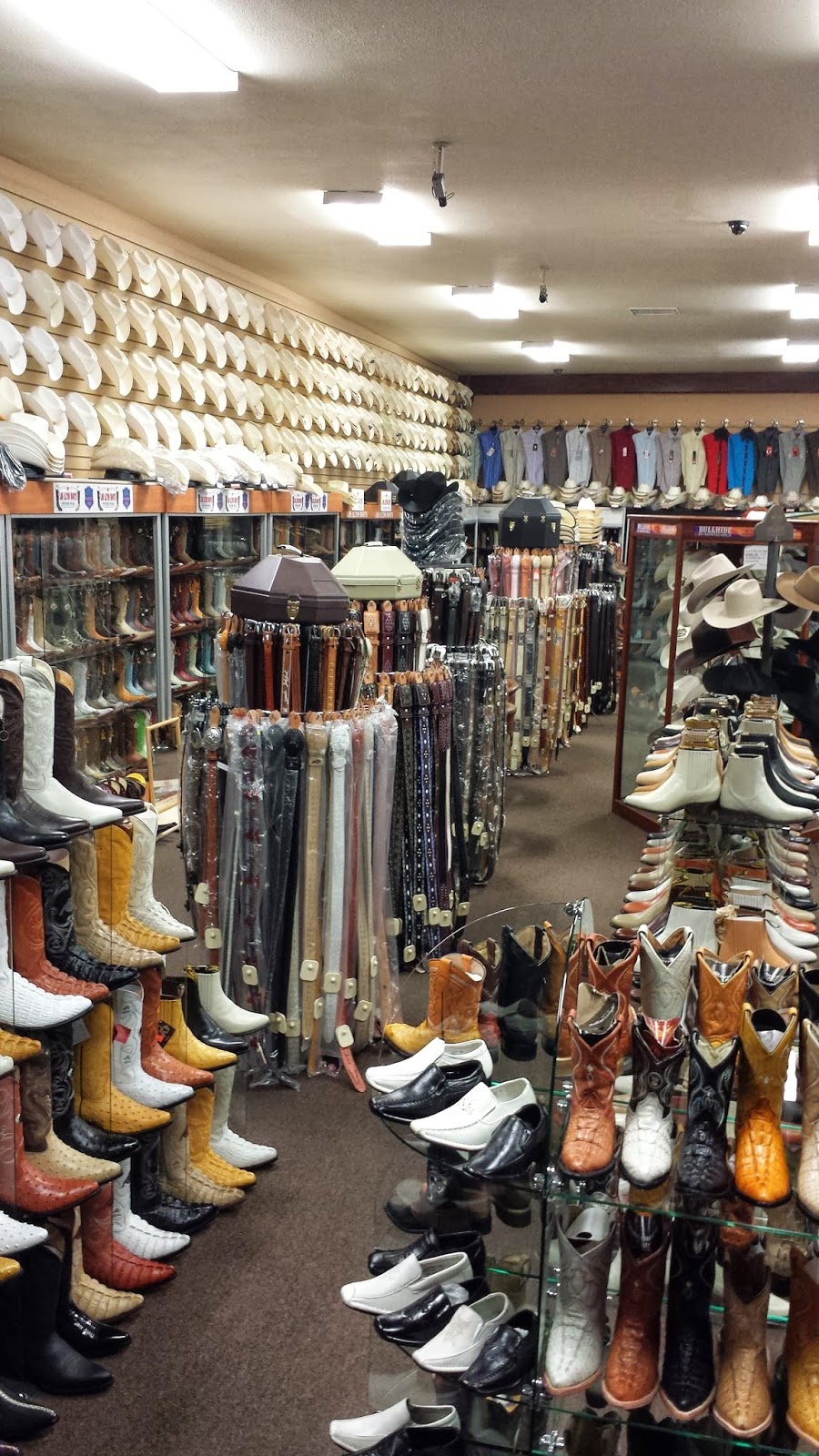El Vaquero - The Cowboy Store - shoe store  | Photo 3 of 10 | Address: 506 E First St, Santa Ana, CA 92701, USA | Phone: (714) 547-9609