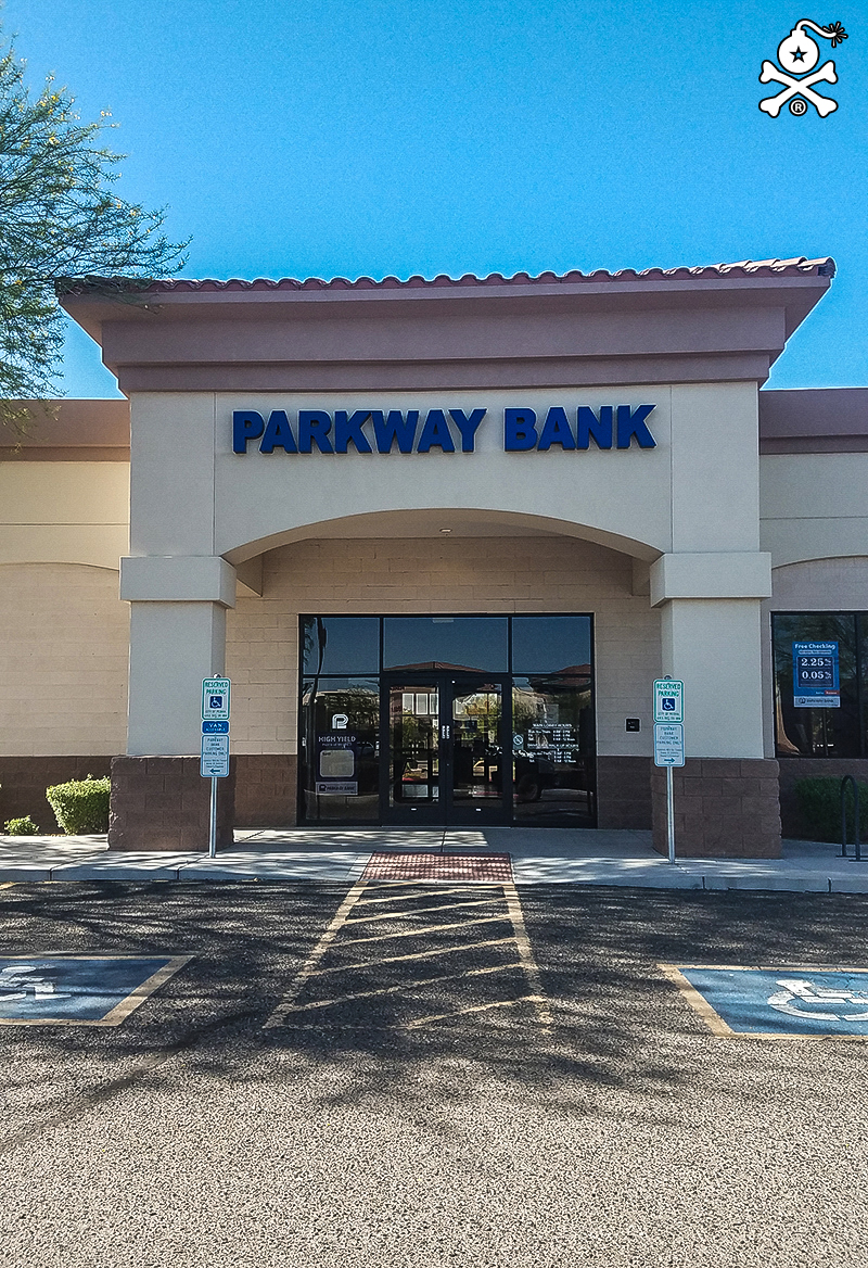 Parkway Bank & Trust | 7581 W Thunderbird Rd, Peoria, AZ 85381, USA | Phone: (623) 487-1119