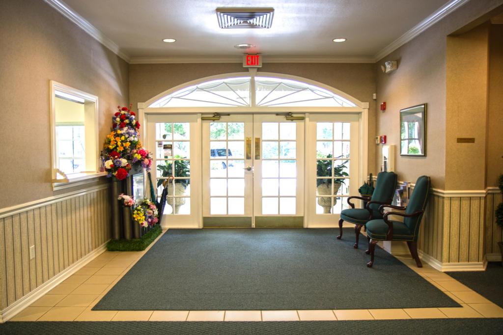 Serenity Meadows Memorial Park, Funeral Home & Crematory | 6919 Providence Rd, Riverview, FL 33578, USA | Phone: (813) 677-9494