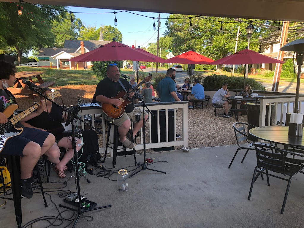 The Crazy Pig in Davidson | 402 S Main St, Davidson, NC 28036, USA | Phone: (704) 997-2320