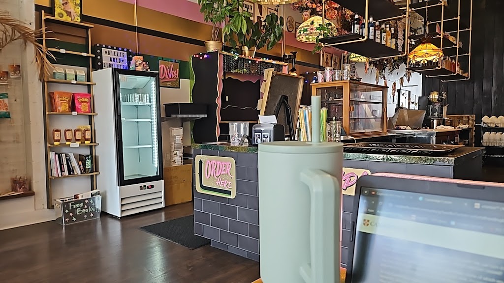 Billie Gold Bubble Tea Lounge | 732 Watervliet Ave, Dayton, OH 45420, USA | Phone: (937) 496-5645