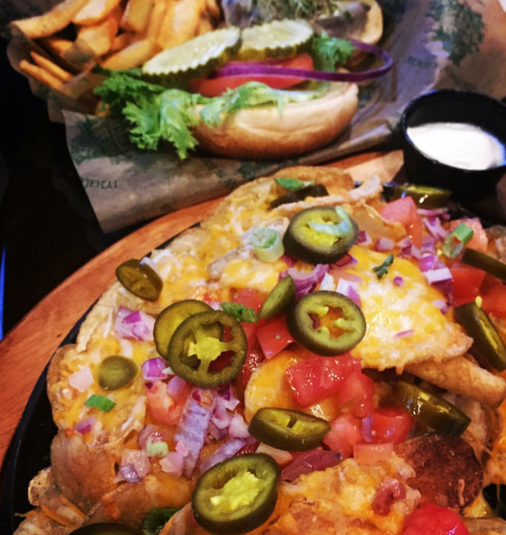 Maloneys Local Irish Pub | 9540 W Linebaugh Ave, Tampa, FL 33626, USA | Phone: (813) 749-0859