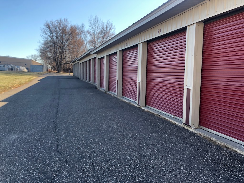 KO Storage of Hastings | 2699 Commerce Dr, Hastings, MN 55033 | Phone: (651) 364-6445