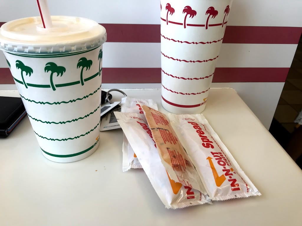 In-N-Out Burger | 2770 W Peoria Ave, Phoenix, AZ 85029, USA | Phone: (800) 786-1000